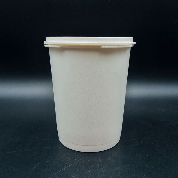 Tupperware White 6" Canister Servalier 811-14 with Snap On Lid 1970s Snowflake - Picture 3 of 8